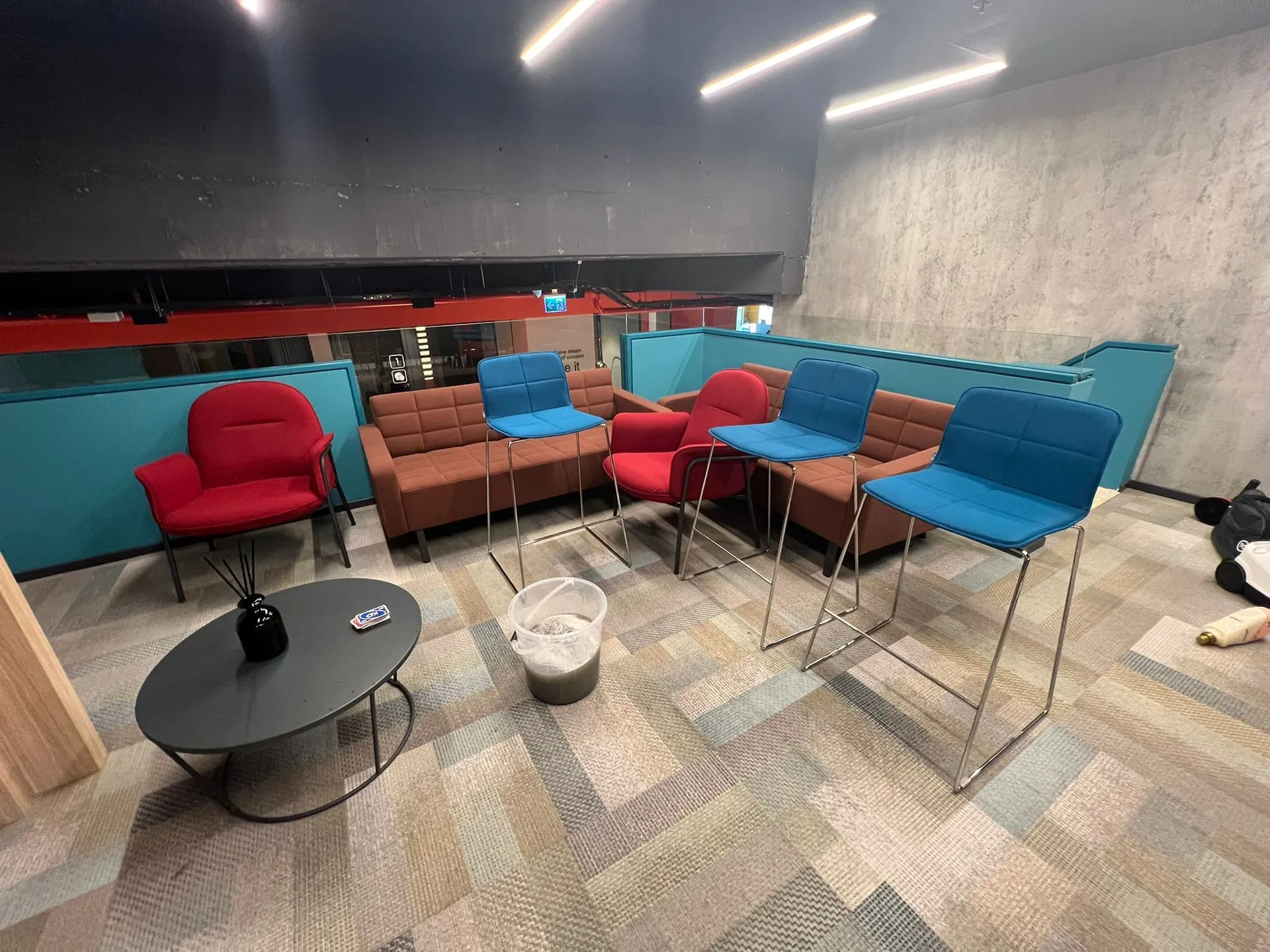 Ofis oturma alanı temizliği